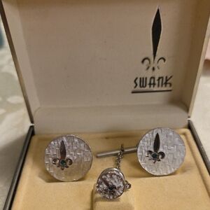 Swank Fleur-de-lis Cufflinks & Tie Tack Set